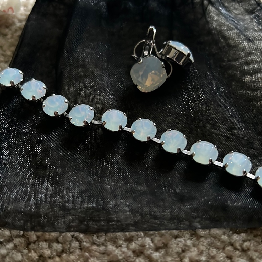 Sabika Bracelet & Earrings